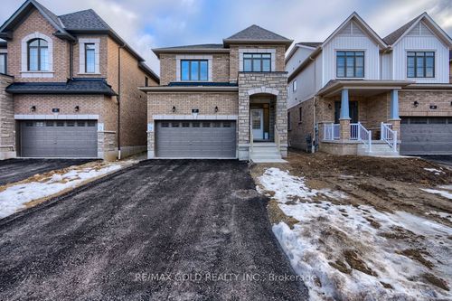 27 Garland Ave, Cambridge, ON, N1T0E7 | Card Image