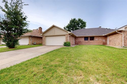 3725 Northridge Dr, Irving, TX, 75038-4825 | Card Image