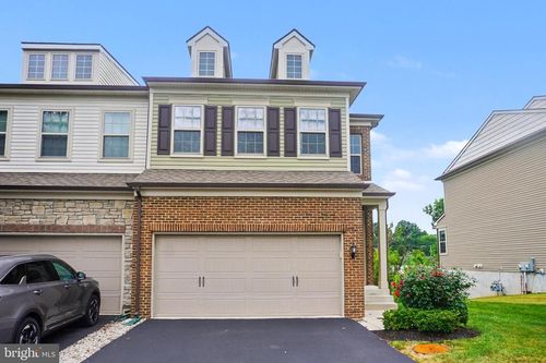 49 Locks Farm Ln, DOWNINGTOWN, PA, 19335-4983 | Card Image