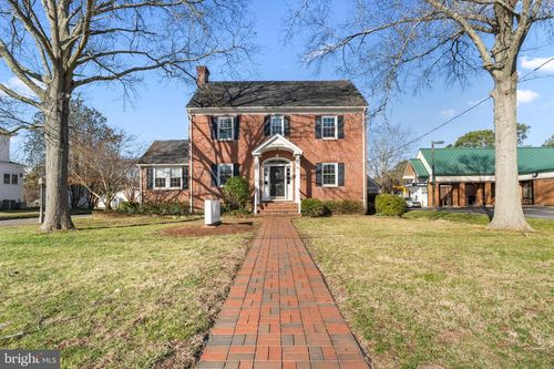 95 N Main St, Kilmarnock, VA, 22482-8501 | Card Image