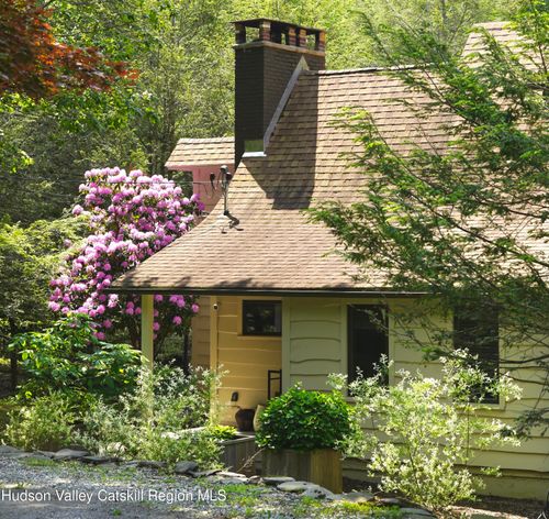 241 Silver Hollow Rd, Willow, NY, 12495-5203 | Card Image