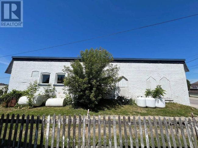 504 Campbell St, Home with 0 bedrooms, 0 bathrooms and null parking in Lucknow ON | Image 6