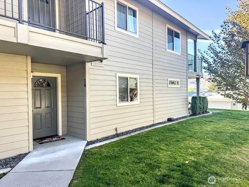 apt-14-520 11th St Ne, East Wenatchee, WA, 98802-4275 | Card Image