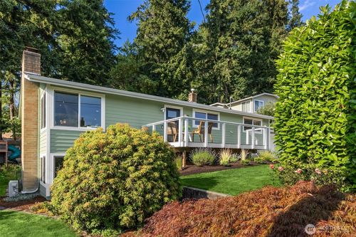 1020 Ne Holm Ct, Poulsbo, WA, 98370-8438 | Card Image