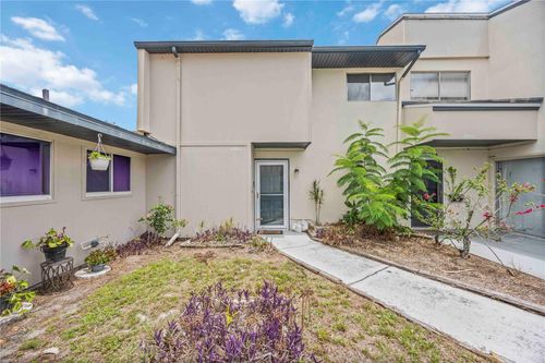 32b-6860 Whitman Ct, SARASOTA, FL, 34243-1236 | Card Image