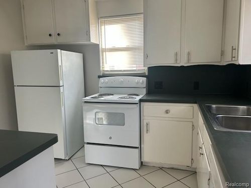 16429 Kinloch, Redford Charter Township, MI, 48240 | Card Image