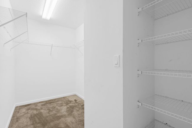 closet | Image 18