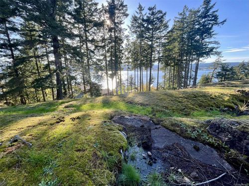 15-620 Helanton Rd, Quadra Island, BC, V0P1N0 | Card Image