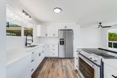 b-101 Ulana St, Makawao, HI, 96768-8031 | Card Image