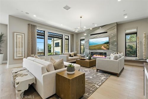 441 Narcissus, Irvine, CA, 92602-0327 | Card Image