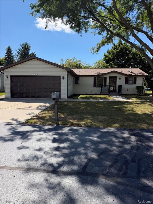 38561 Deer Creek Blvd, Westland, MI, 48185-7619 | Card Image