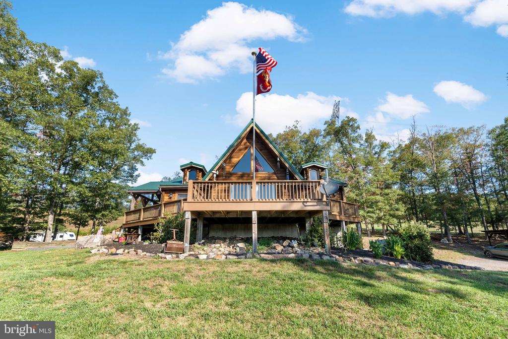 Hamilton Ln, Berkeley Springs, WV 25411