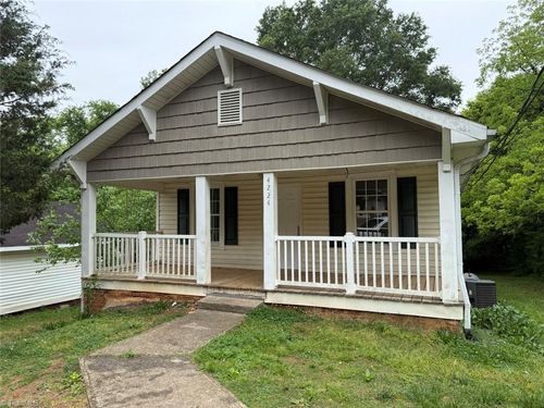4224 Ogburn Ave, Winston Salem, NC, 27105-3714 | Card Image