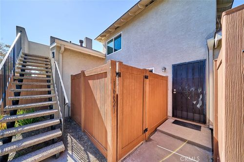 16621 Shenandoah Ave, Cerritos, CA, 90703-2923 | Card Image