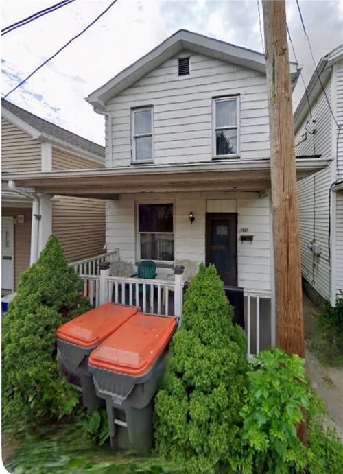 1607 5th Ave, Beaver Falls, PA, 15010-4028 | Card Image