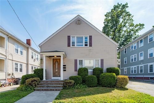 141 4th St, Providence, RI, 02906-3704 | Card Image