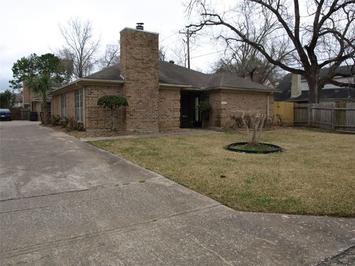 b-10806 Lynbrook Dr, Houston, TX, 77042-1627 | Card Image