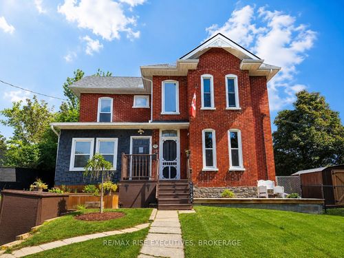 18 Stone St, Belleville, ON, K8P1Z9 | Card Image