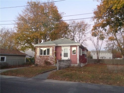 14 Center Court, Warwick, RI, 02889 | Card Image