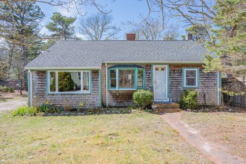 25 Charlotte Ave, Cotuit, MA, 02635-3544 | Card Image