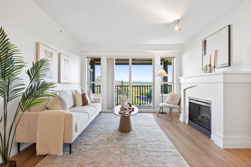 411-3110 Dayanee Springs Blvd, Coquitlam, BC, V3E0B4 | Card Image