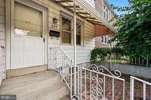 245 W 21st St, CHESTER, PA, 19013-4915 | Card Image