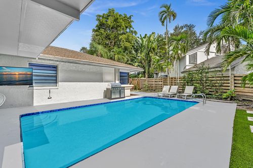 136 Greens Rd, Hollywood, FL, 33021-2841 | Card Image