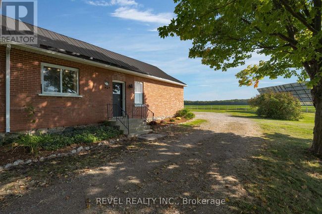 7281 9 Th Line, House other with 4 bedrooms, 2 bathrooms and 10 parking in Thornton ON | Image 32