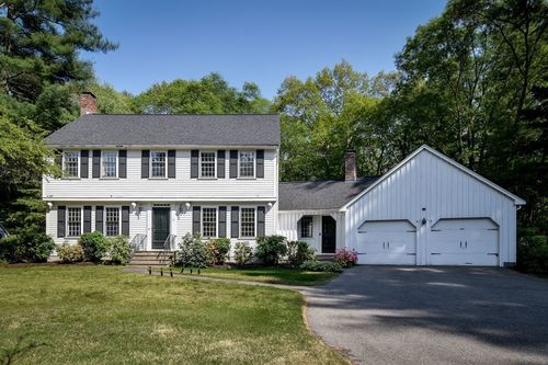 15 Juniper Ln, Dover, MA, 02030-2147 | Card Image