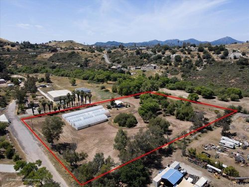 385 Feghali Rd, Ramona, CA, 92065-5008 | Card Image