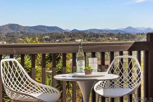 2118 Valleydale Ln, Encinitas, CA, 92024 | Card Image