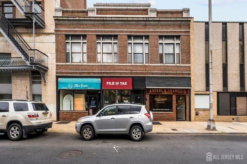 309-303 Maple St, Perth Amboy, NJ, 08861-4101 | Card Image
