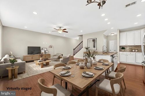84 Autumn Ln, SKILLMAN, NJ, 08558-2663 | Card Image