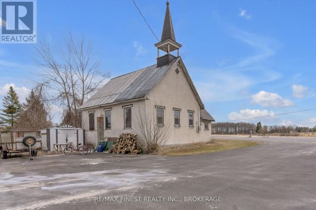 6955 County 2 Road, House other with 4 bedrooms, 2 bathrooms and 8 parking in Loyalist (Lennox and Addington - South) ON | Image 35