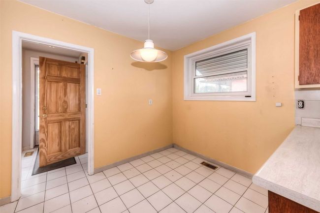 20 Lamella Rd, House other with 3 bedrooms, 2 bathrooms and 5 parking in Etobicoke ON | Image 16