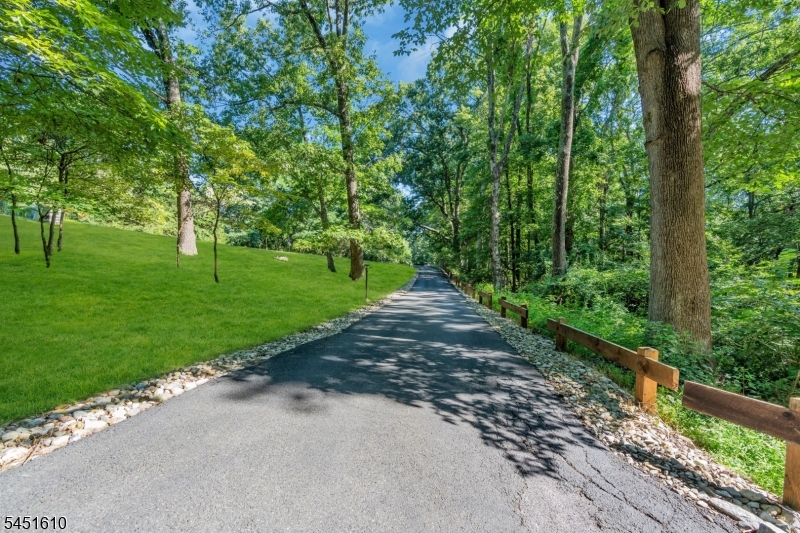 Residential in Mendham Twp. 5