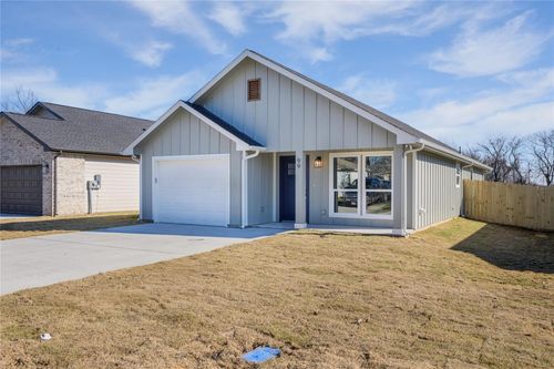 99 S Fir St, Celeste, TX, 75423 | Card Image