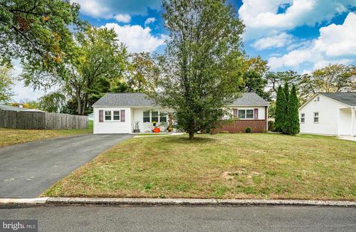 3154 Sycamore Ln, NORRISTOWN, PA, 19401-1363 | Card Image