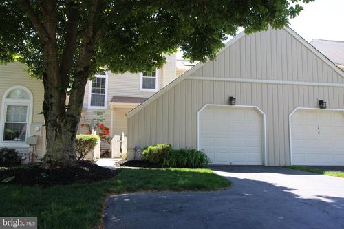 1632 Mcnelis Dr, SOUTHAMPTON, PA, 18966-4025 | Card Image