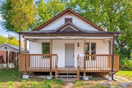 4754 First Ave, Niagara Falls, ON, L2E4G7 | Card Image