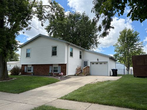 1402 N Hershey Rd, Bloomington, IL, 61704-2323 | Card Image