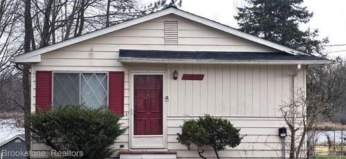 11920 Maxfield Blvd, Hartland, MI, 48353-3532 | Card Image