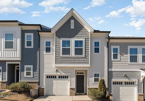 832 Oak Center Dr, Raleigh, NC, 27610-9538 | Card Image