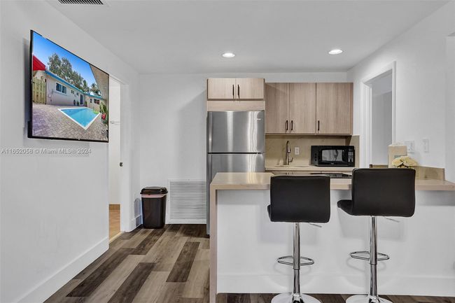 2320 Sw 36 Th Ave, House other with 6 bedrooms, 5 bathrooms and null parking in Fort Lauderdale FL | Image 27