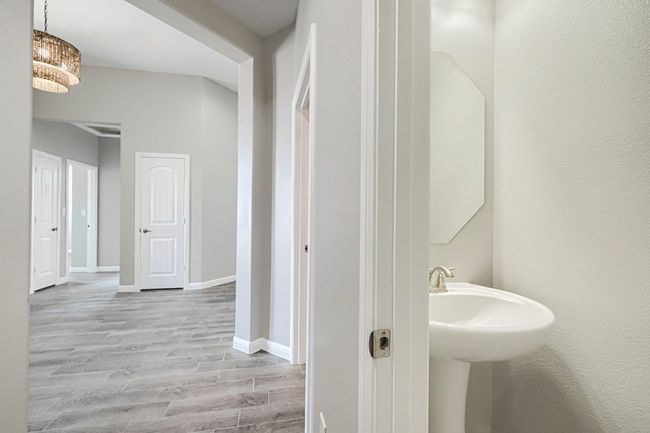 6913 Mcpherson Ln, House other with 4 bedrooms, 3 bathrooms and 2 parking in Midland TX | Image 57