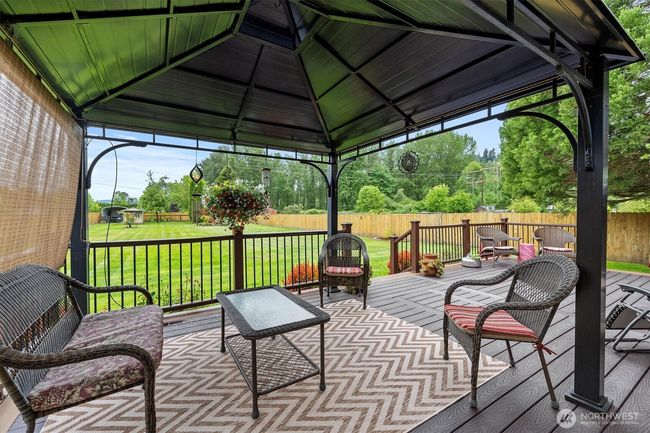 Trex deck and gazebo | Image 31
