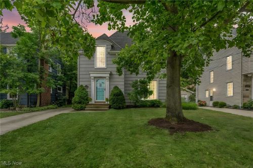 20559 Morewood Pkwy, Rocky River, OH, 44116-1440 | Card Image