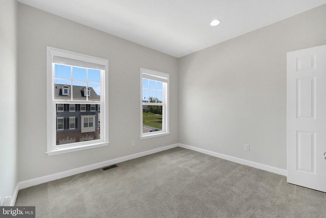 42510 Oak Park Sq, Townhouse with 3 bedrooms, 4 bathrooms and null parking in ASHBURN VA | Image 26