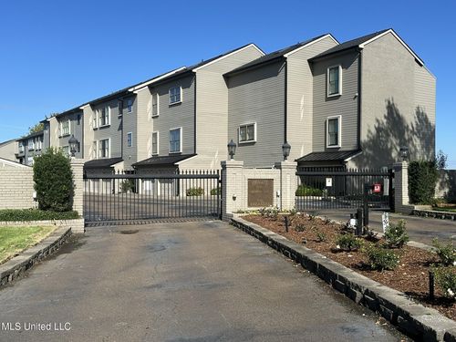 65 Breakers Ln, Ridgeland, MS, 39157-1102 | Card Image