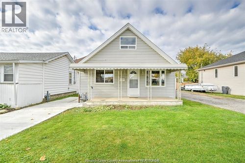 3265 Riberdy Rd, Windsor, ON, N8W3V1 | Card Image